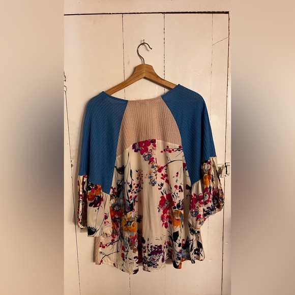 Waffle Block Print Floral Batwing top - Picture 2 of 6